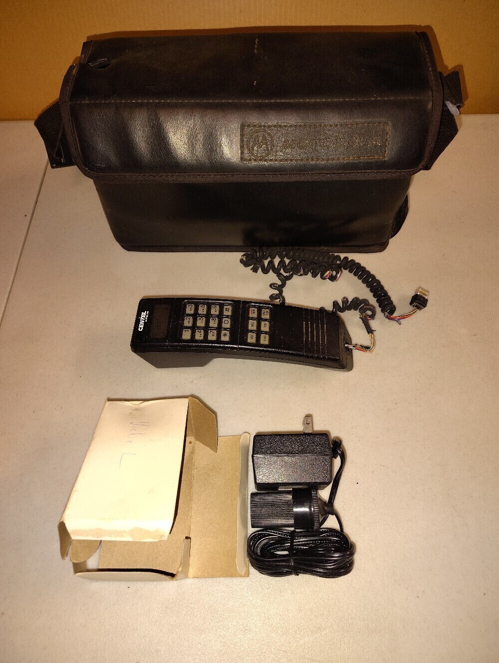 Vintage Motorola Centel Bag Phone - Retro Brick Cell Phone Prop - Parts/Repair